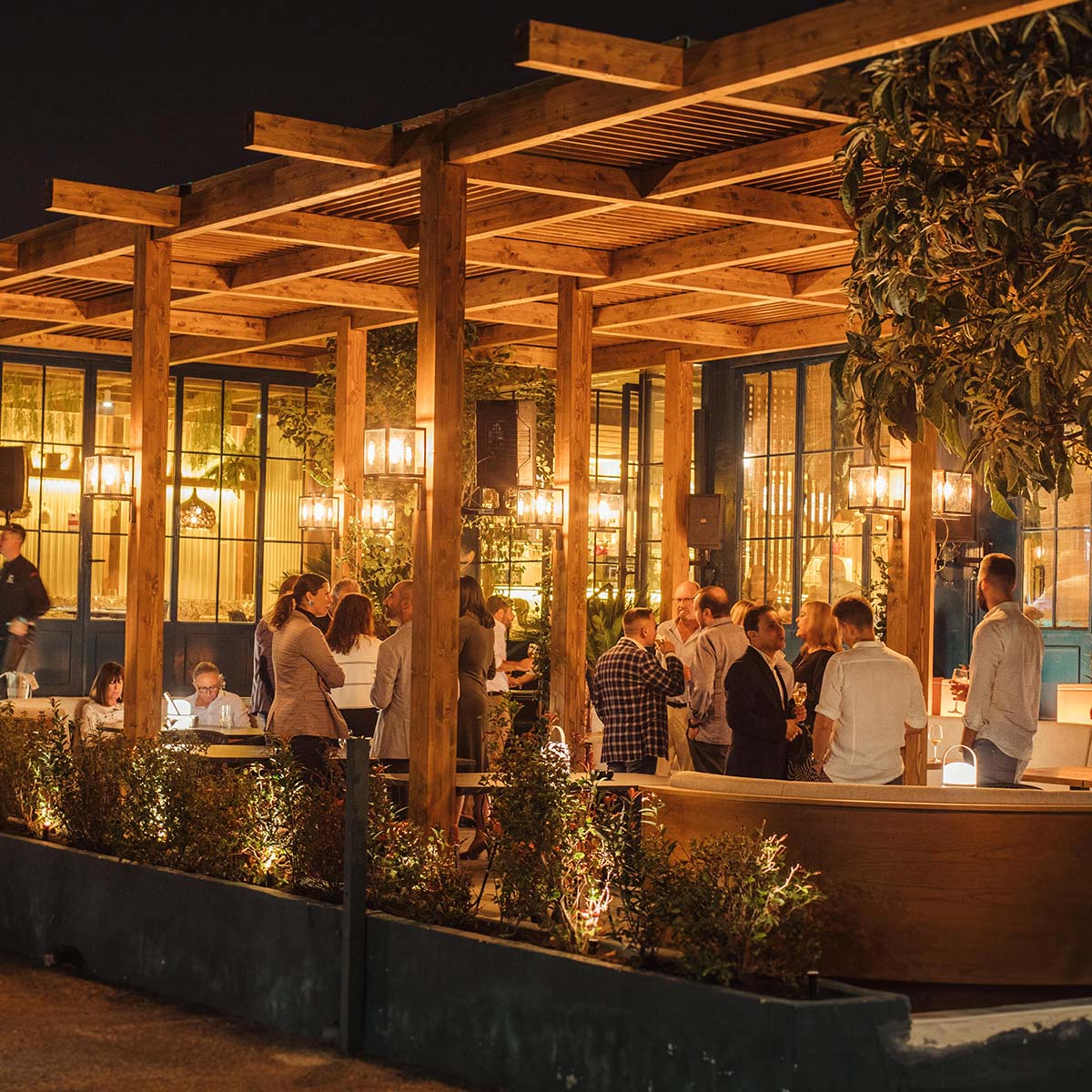 terraza de Carnívora Restaurante en Badajoz